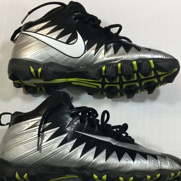 nike men's alpha shark football cleats